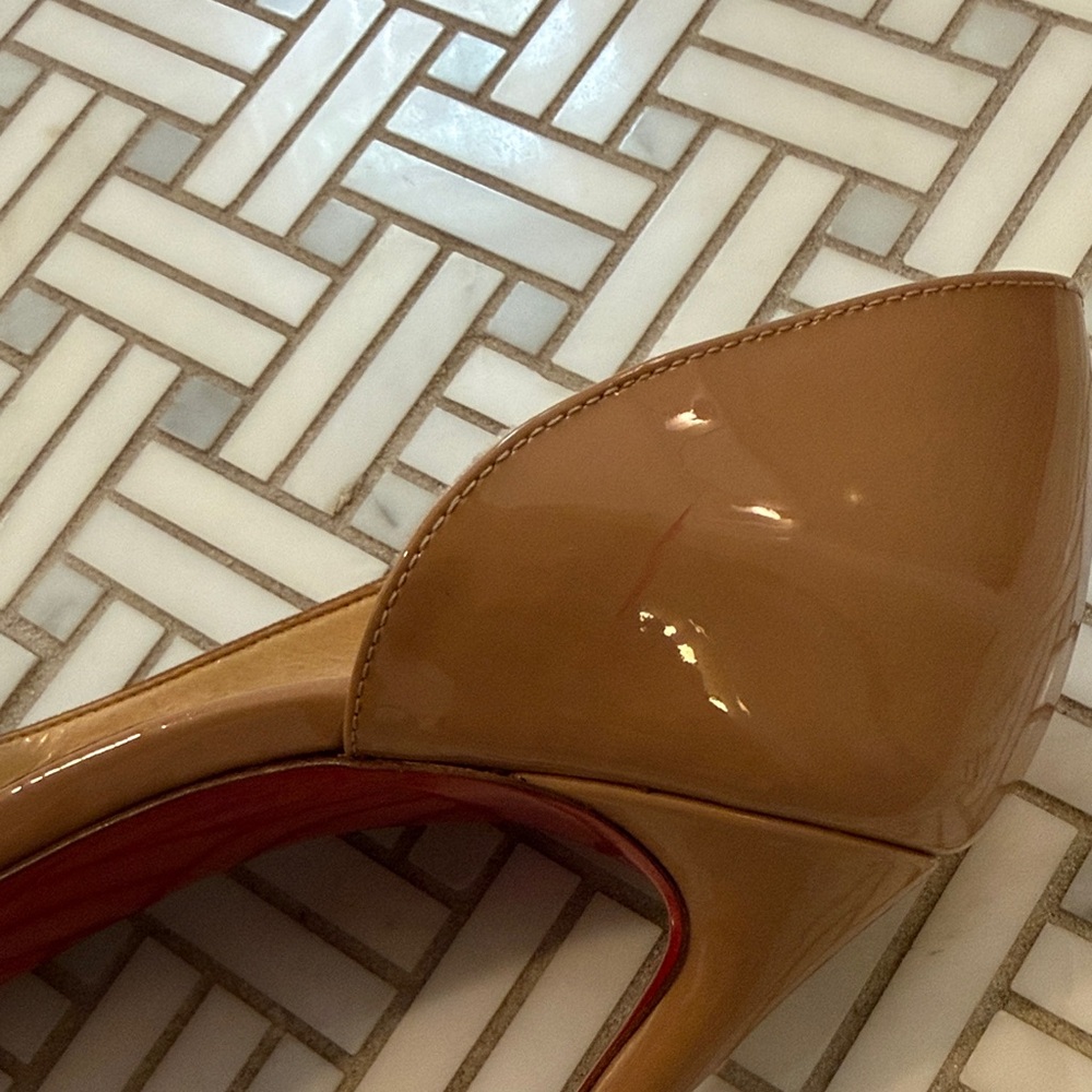 Christian Louboutin Nude Patent Peep-Toe Stiletto Heels with Red Soles - Picture 9 of 11